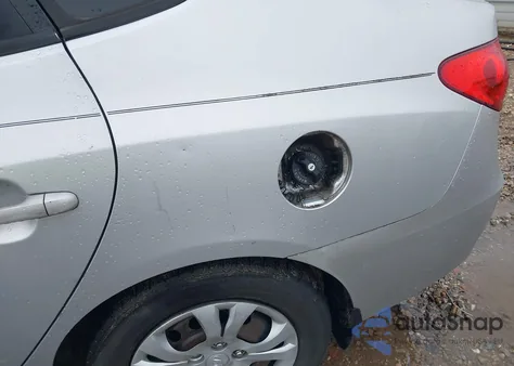 2010 Hyundai Elantra Gls z USA, uszkodzony, nr VIN KMHDU4AD9AU898456